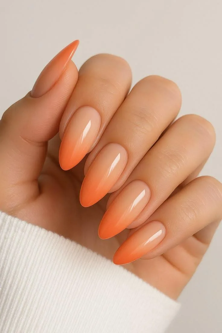 Минималистичный дизайн ногтей

💅 Маникюр