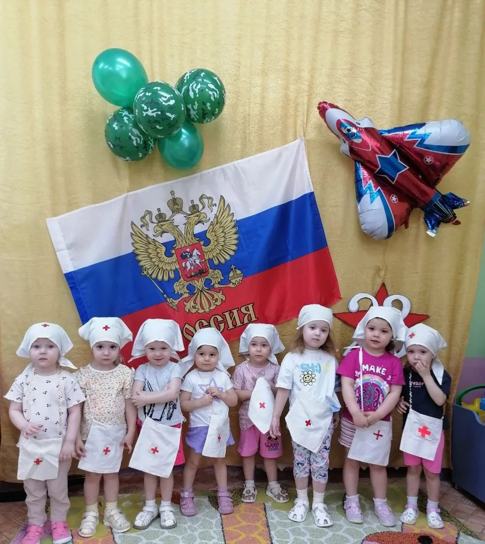 //Срочное донесение! 📢
Наш малышковый отряд приступил к выполнению особо важного задания: "Военная 