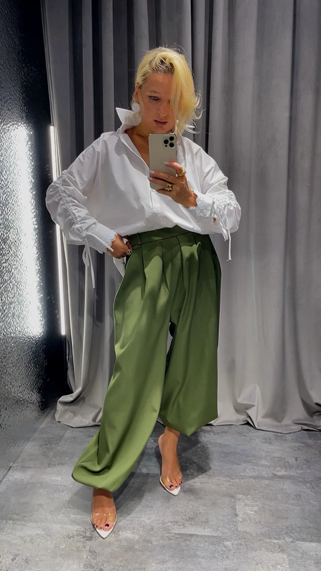 Костюм в зелёном оттенке 💚