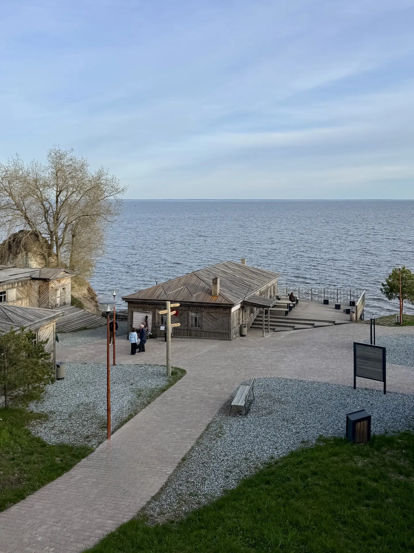 Под Казанью есть городок Лаишево, располагающийся на берегу Камы, где река достигает та...