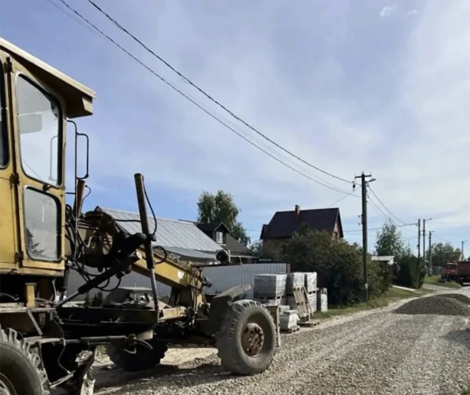 👷‍♂️В калужских деревнях привели в порядок проблемные дороги