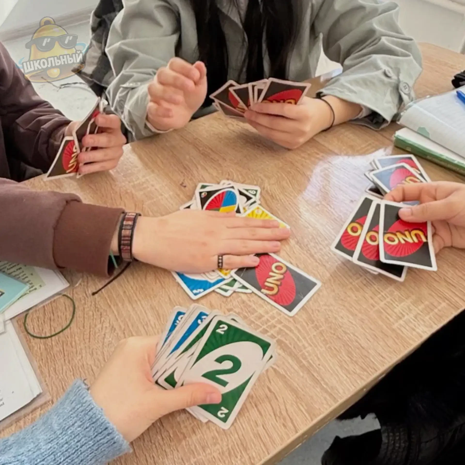 🎲 Школьников хотят официально посадить за настолки