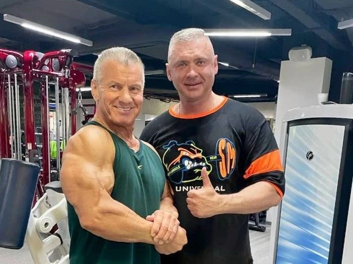 💪 Раньше в моей жизни спорта было куда больше – узнали на втором фото?) Но я и сейчас ...