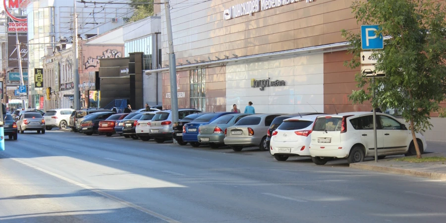 В Саратове муниципальные парковки скоро станут платными
