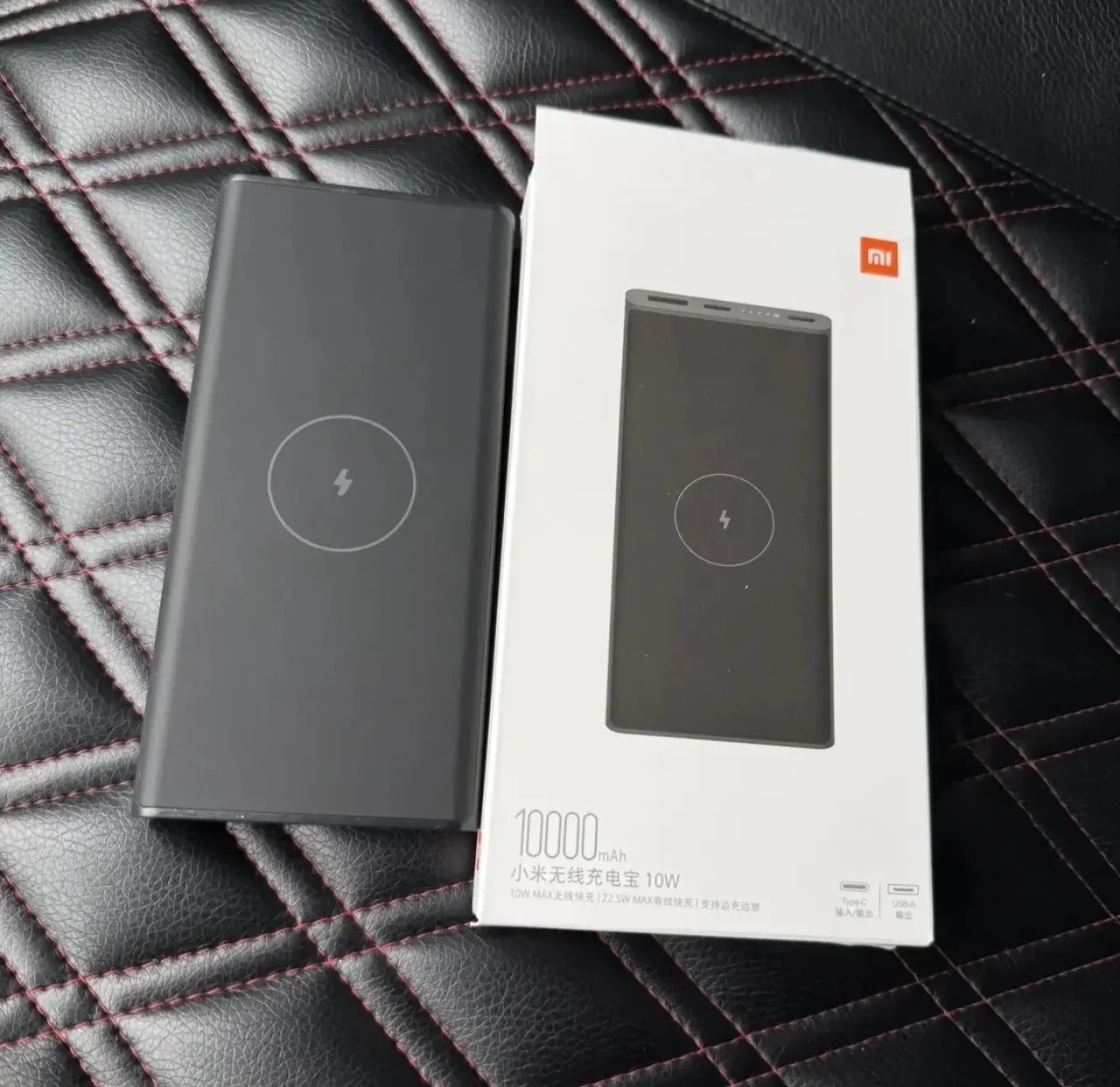 Продам внешний аккумулятор с беспроводной зарядкой, 10.000 mAh, новый.