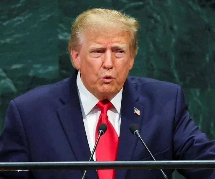Трамп призвал Зеленского встретиться с Путиным в Москве