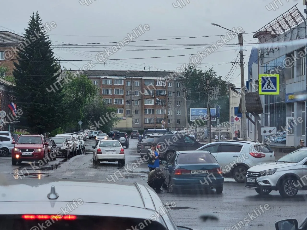 16.06. Попал в открытый люк. Перекрёсток Космос
