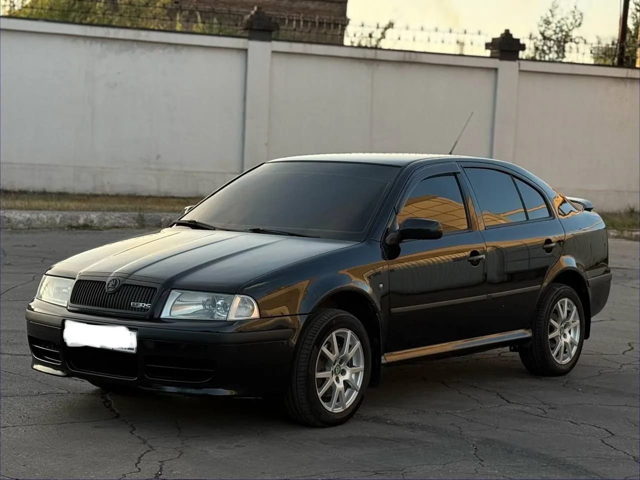 🫱🏽‍🫲🏼Продам живую Октавию . 1.8 agu механика .