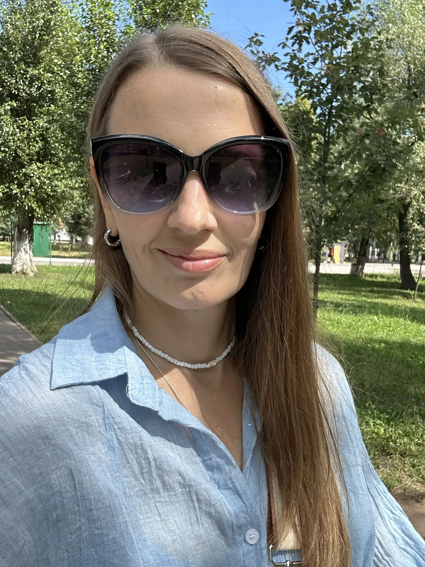 Вчера открыла запрещенную сеть и мне сразу же в ленте рилс - распаковка гроба.👀
