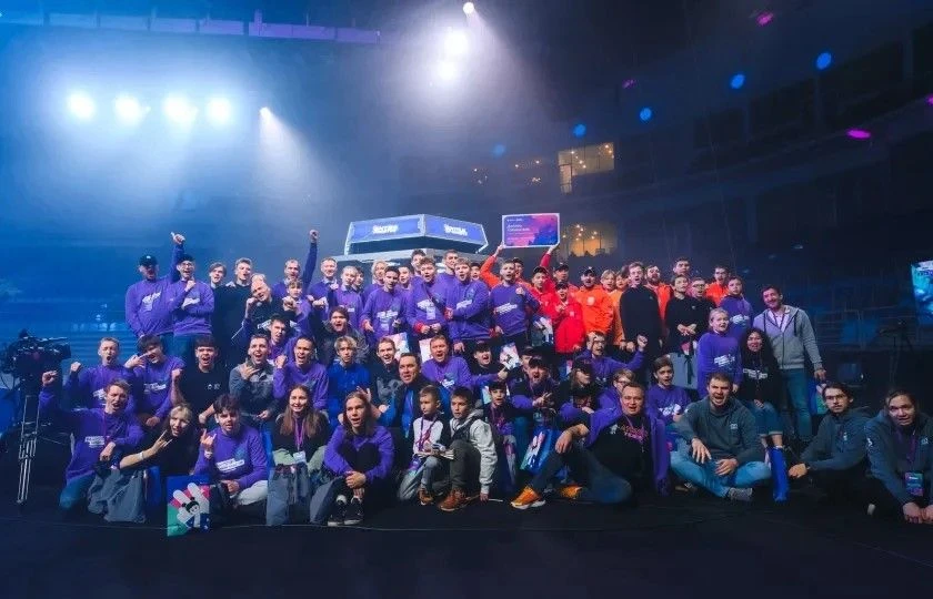 ⚡️ Белгородские робототехники вышли в финал всероссийского чемпионата «Битва роботов»! 🤖

Завершилс