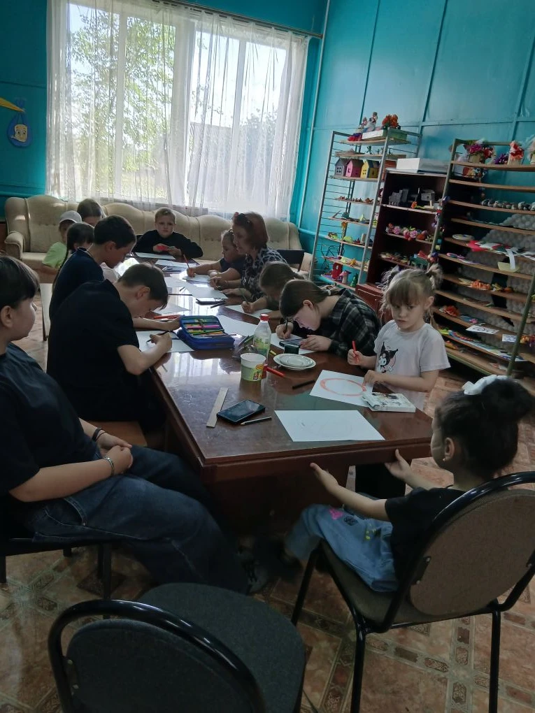 20 мая в ДК с. Зюзино прошел час рисунка "Мир без табака", который  приурочен к Всемирн...