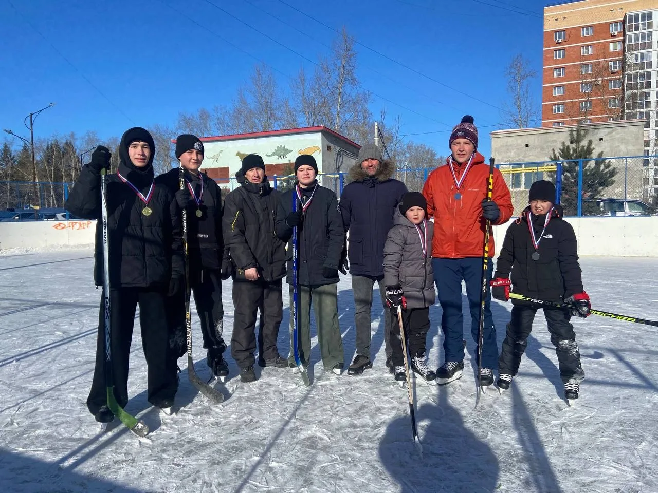 📣🏒 Новости из школы!  🥅 1 февраля ООС "Кузнечный" провел турнир по хоккею «Кубок Дружбы», который ст