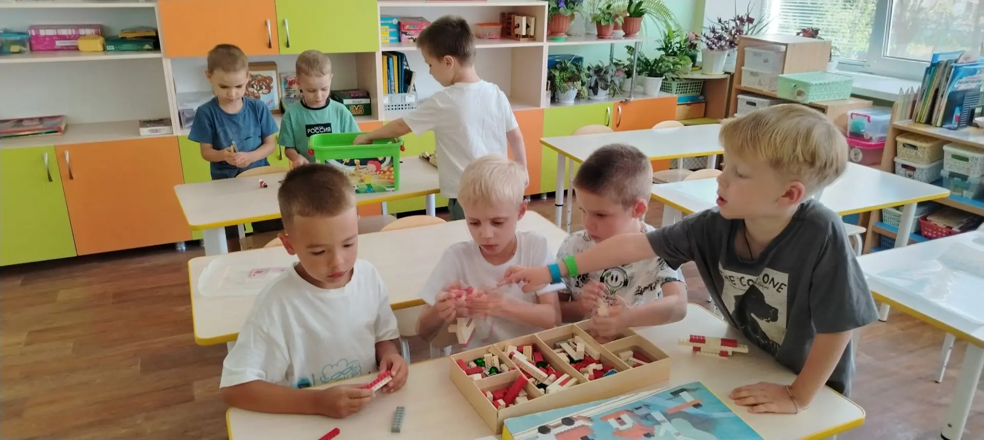 Фото