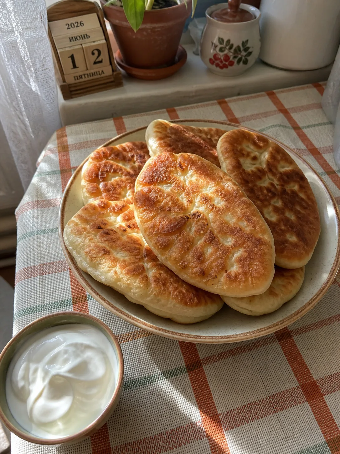ЛЕПЁШКИ С КАРТОШКОЙ, КОТОРЫЕ ИДУТ И К ЧАЮ, И К СУПУ — И СО СТОЛА ИСЧЕЗАЮТ ПЕРВЫМИ