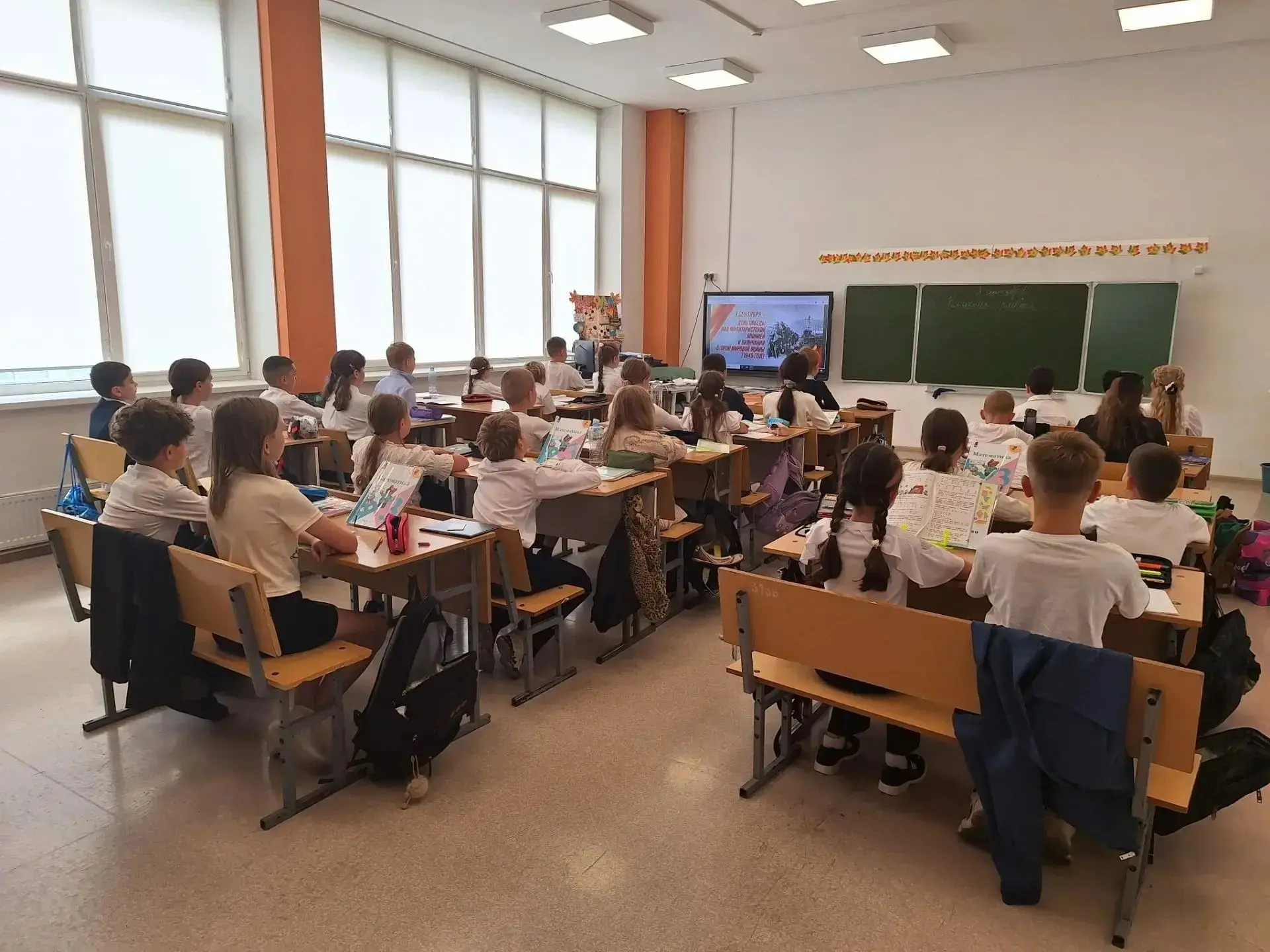 Сегодня в нашем Образовательном центре прошли классные часы, посвящённые Дню Победы над...