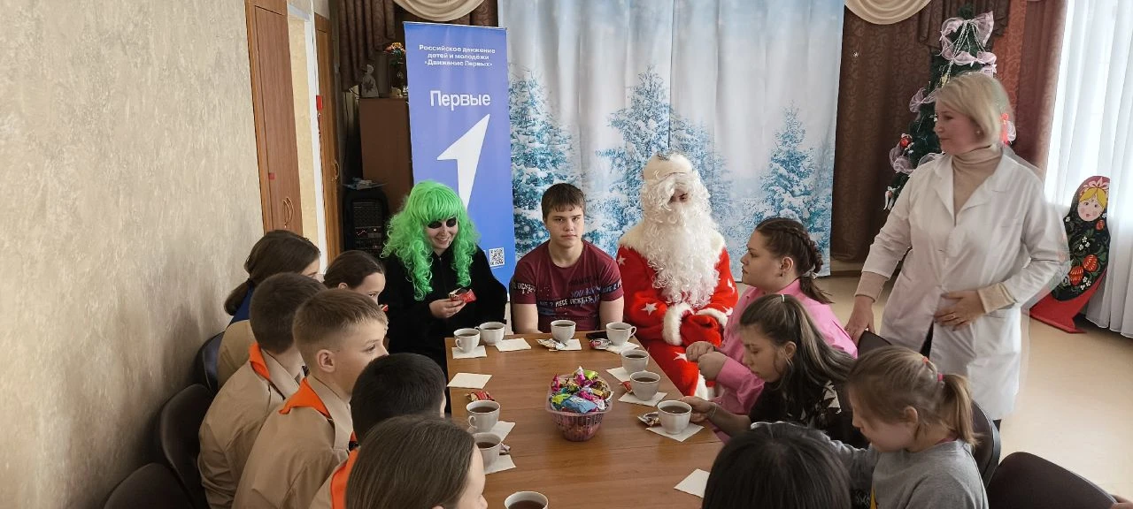 🎄Активисты первичного отделения МКОУ Бутурлиновская СОШ "Творцы перемен" и скауты отряда 69 свт. Мит