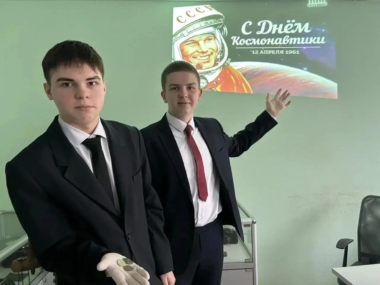 🚀 Путешествие к звёздам Накануне Дня космонавтики активисты школьного музея 8 «Б» класса казачьей на