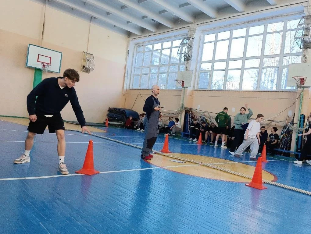 В нашей школе состоялись праздничные мероприятия, посвящённые Дню защитника Отечества, для обучающих