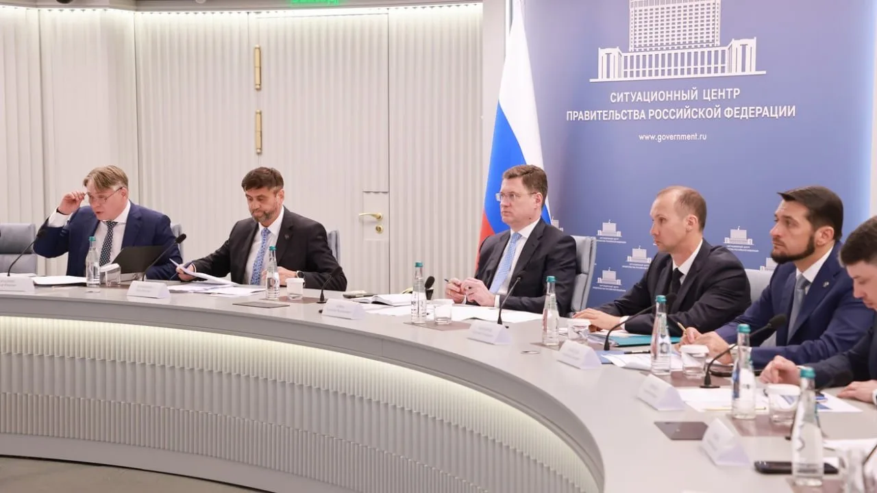 ⛽Новак обсудил проблемы с бензином в Красноярском крае

Вице-премьер Александр Новак провел совещани