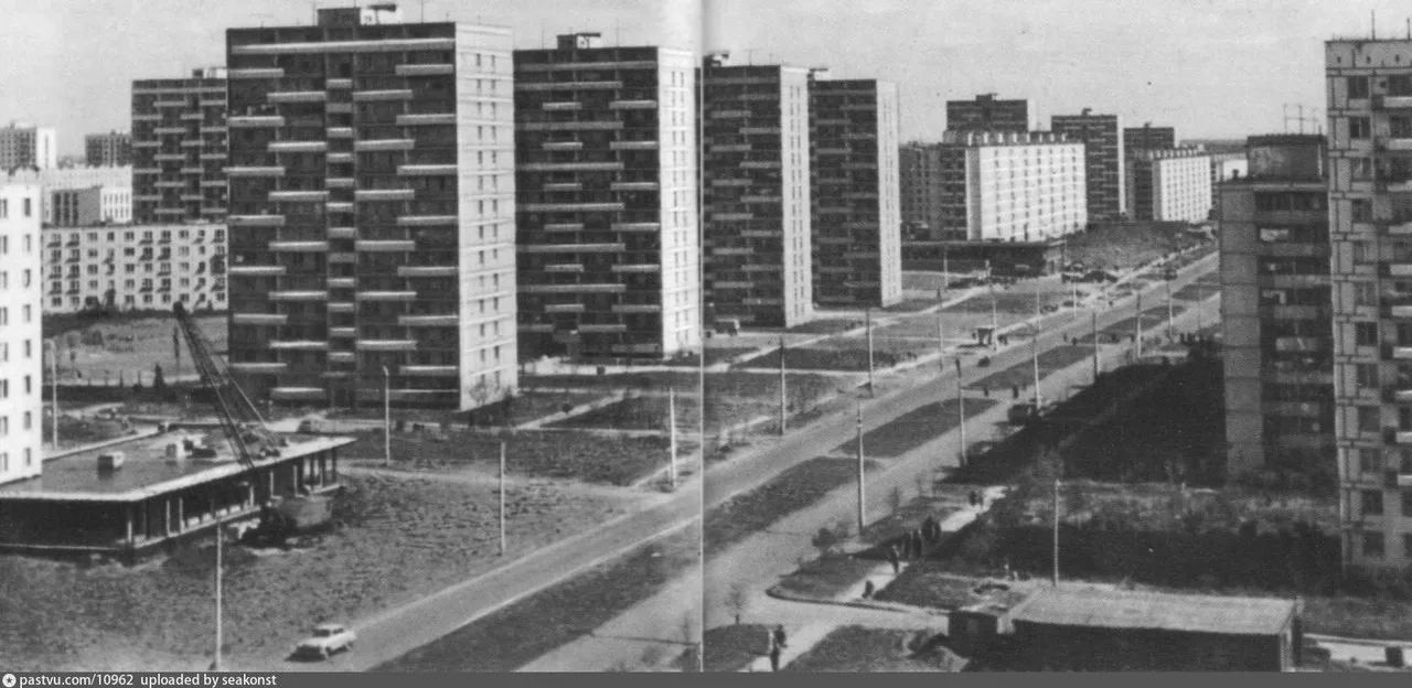 Медведково, Широкая улица