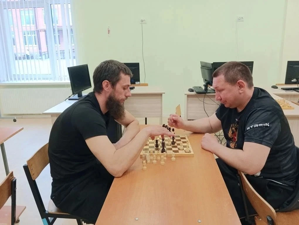 В Самарском прошла 14-я районная Спартакиада работников образования Азовского района  Спортивный пра