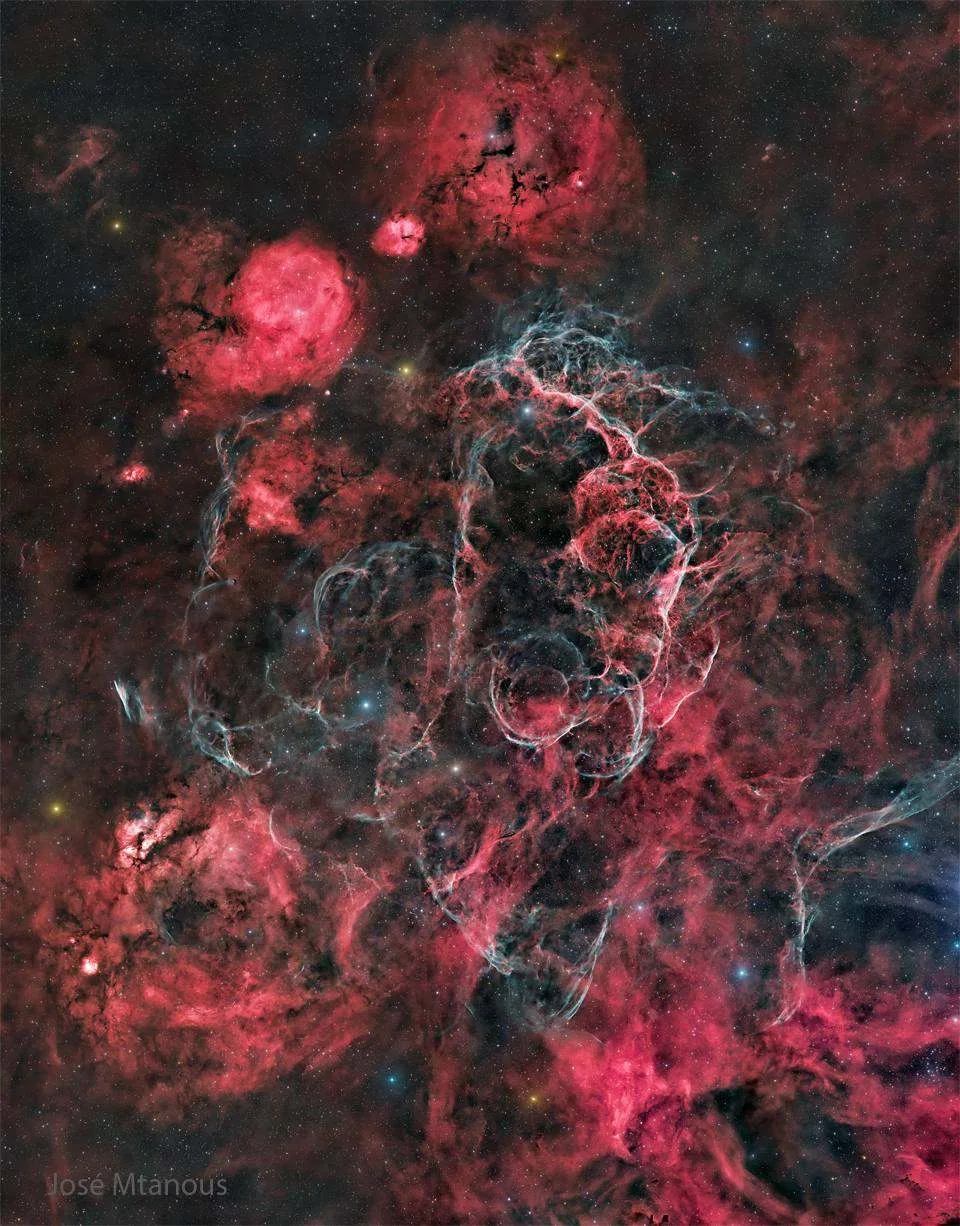 У NASA создан архив фотографий космоса, распределенный по дням.