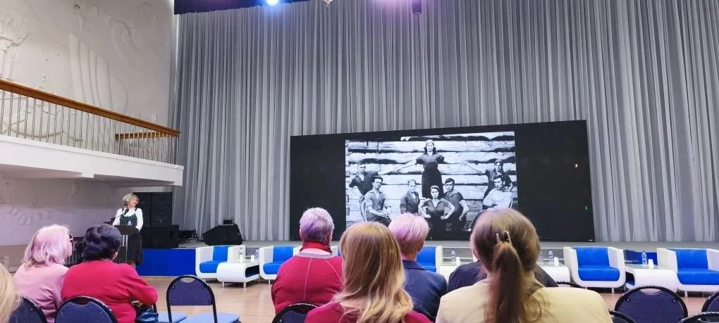 4 марта педагоги и родители нашей школы были участниками 11 форума "Женщины Приангарья". Тема этого 