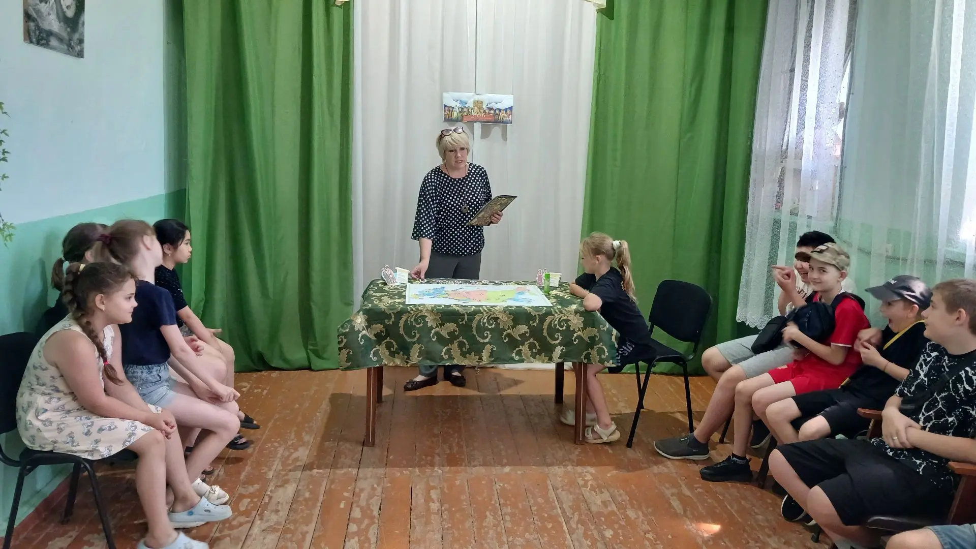 Стенгазета «Карта народов России»
 
В рамках Года единства народов России в Орловском сельском Доме 