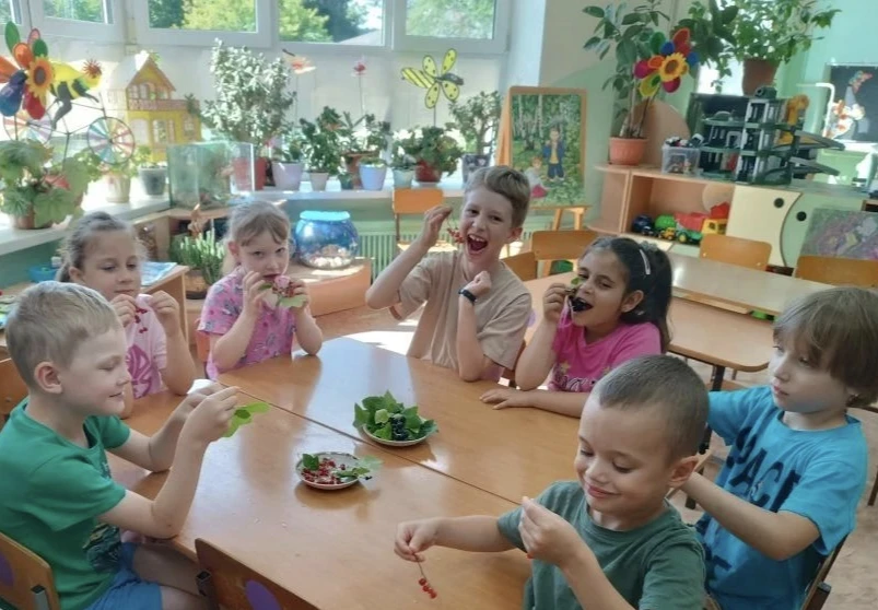 Сочные краски лета: наш ягодный день в детском саду!🍓🫐