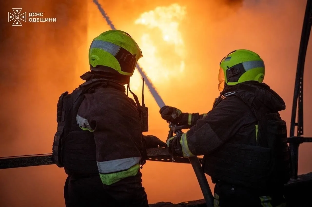 В Одесской области после прилёта провели проверку на радиационное загрязнение, сообщает...