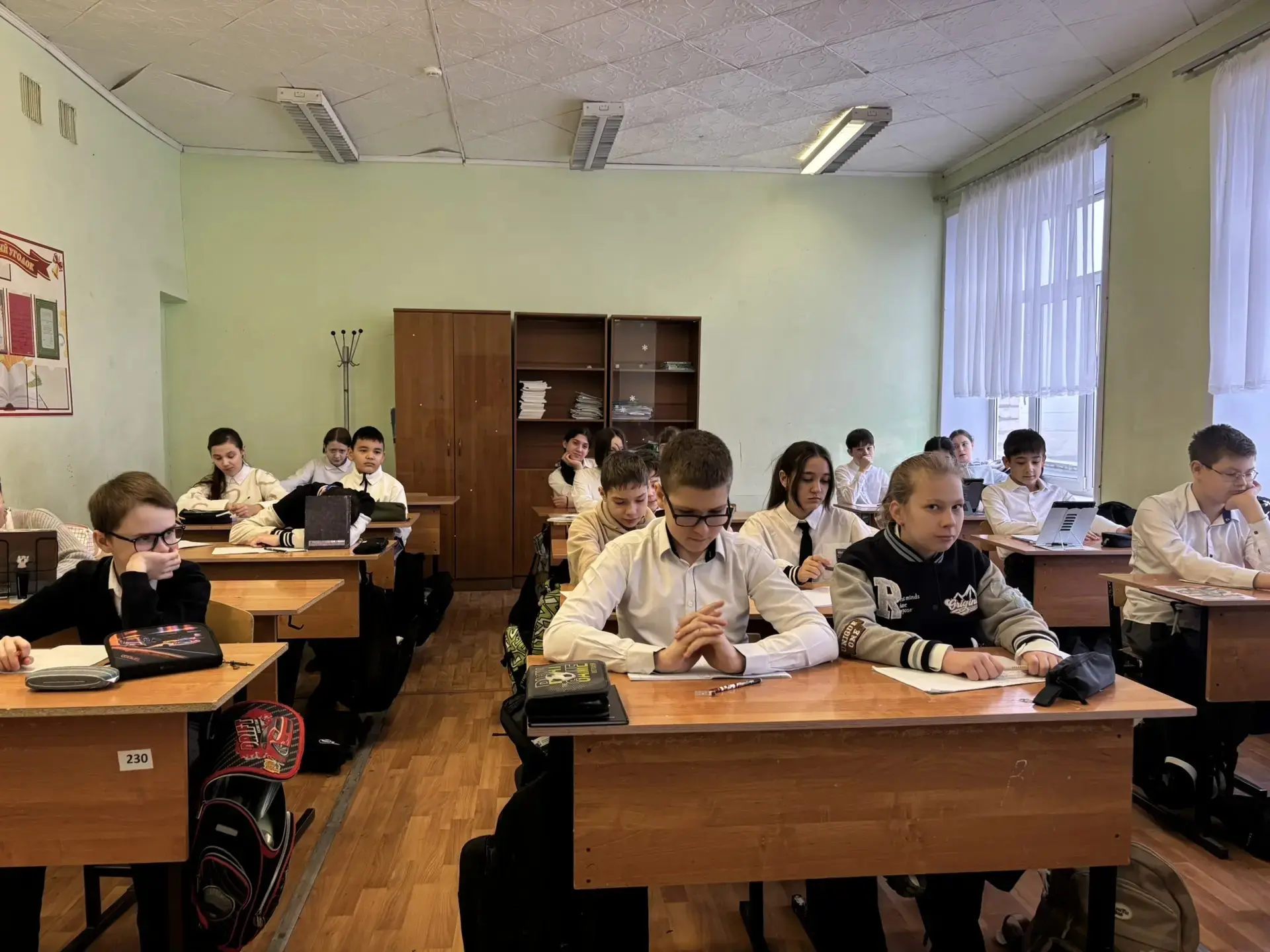 Начало недели, и мы с учащимися традиционно говорили о самом важном. 16 февраля занятие «Разговоры о