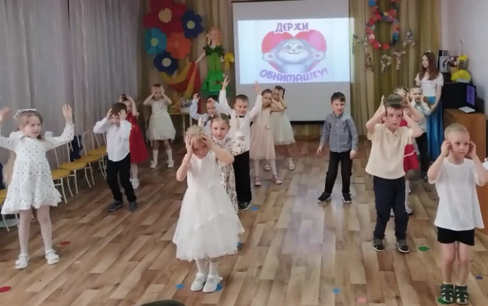 🌸 В марте есть такой денек, с цифрой будто кренделек... Кажется, что снежная и морозная зима никак н