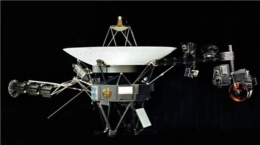 «Вояджер-1», запущенный в 1977 году, стал первым космическим аппаратом, покинувшим пред...