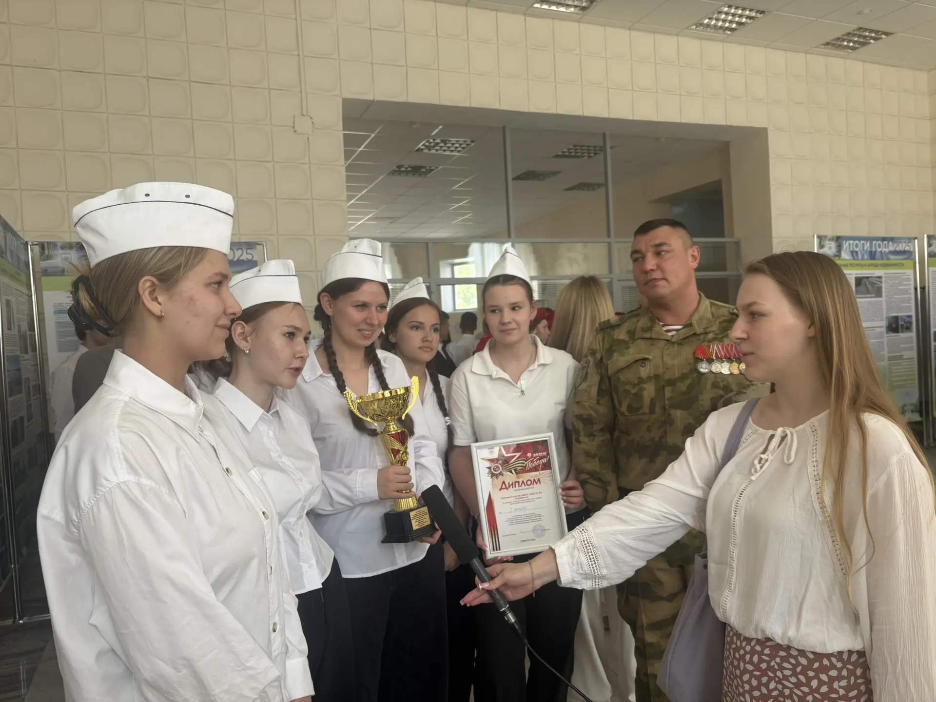 Прошло награждение по параду победы . Мы лучшие 1 место