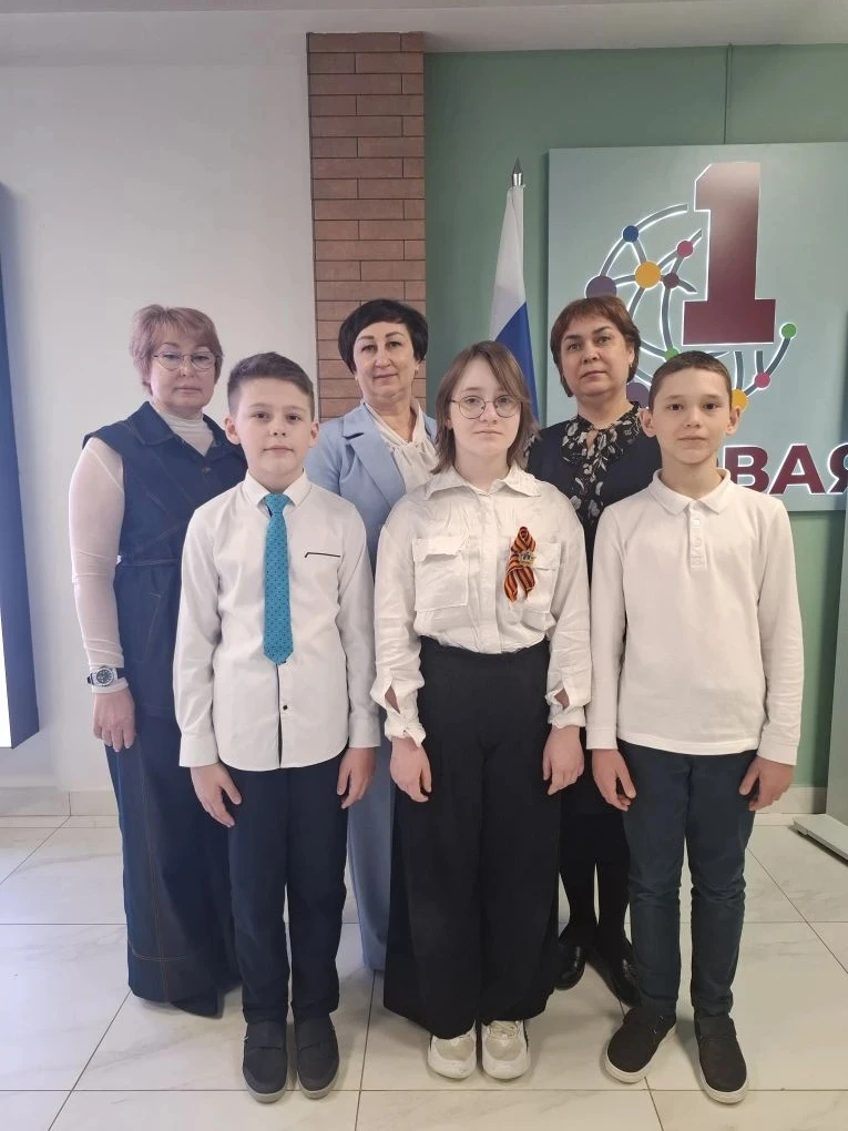 🏆 Гордость школы: победы в муниципальном этапе олимпиады по русскому языку!  В апреле прошел муницип