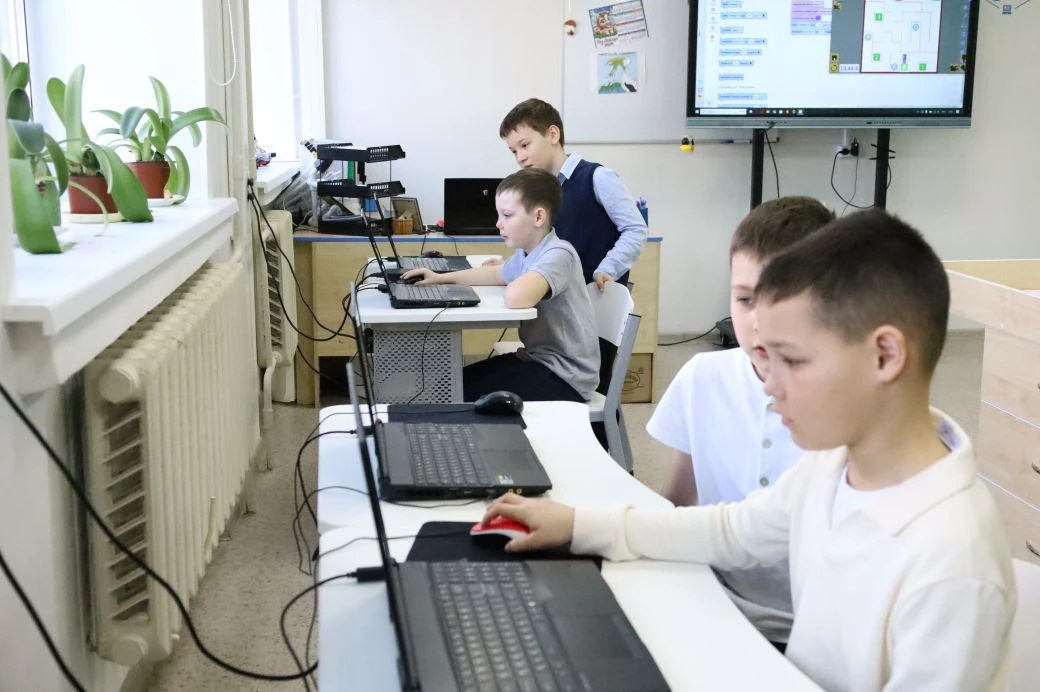 ФЕСТИВАЛЬ ИДЕЙ И ВОЗМОЖНОСТЕЙ! Сегодня в лицее стартовал традиционный Фестиваль идей и возможностей.