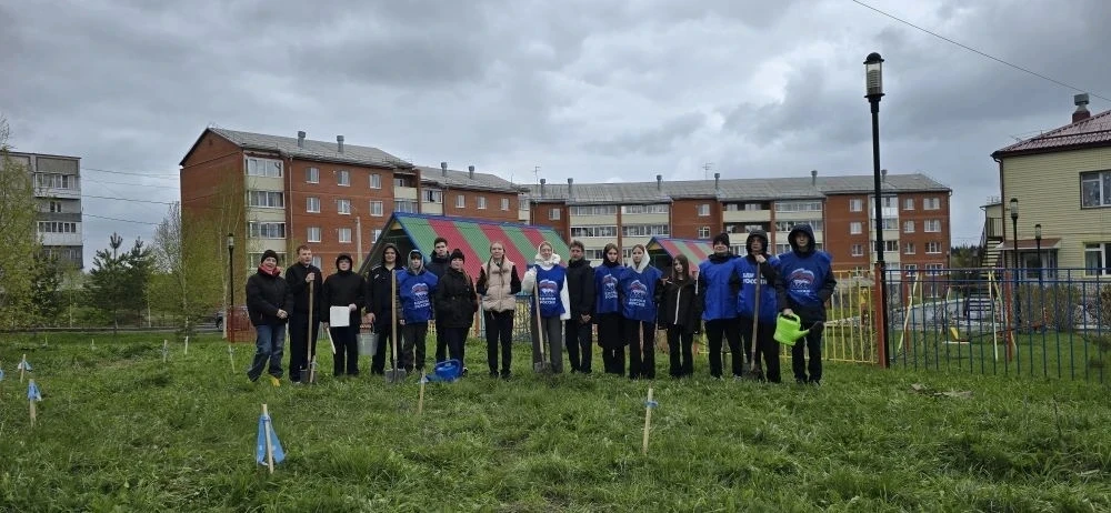 В Тайге продолжается акция «Аллея добрых дел».
