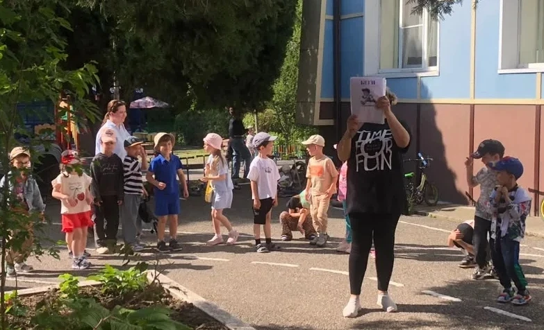 В нашей «Рябинушке»  с этого учебного года реализуется Программа «Фольклорные игры в детском саду»  