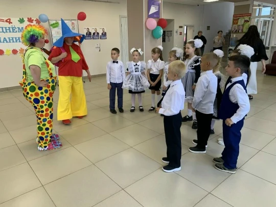 🎈 Сегодня, в День знаний, в нашем ДК для первоклашек прошла праздничная программа «Про...