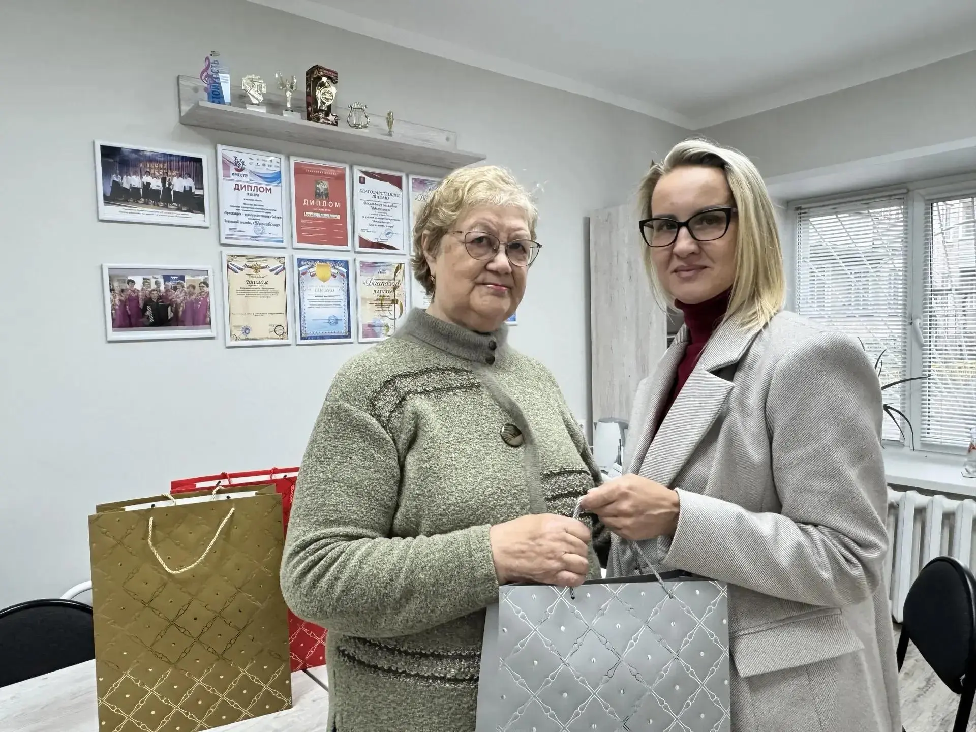 1 октября, в День пожилого человека, Фонд развития «Любимый город» поздравил общественн...