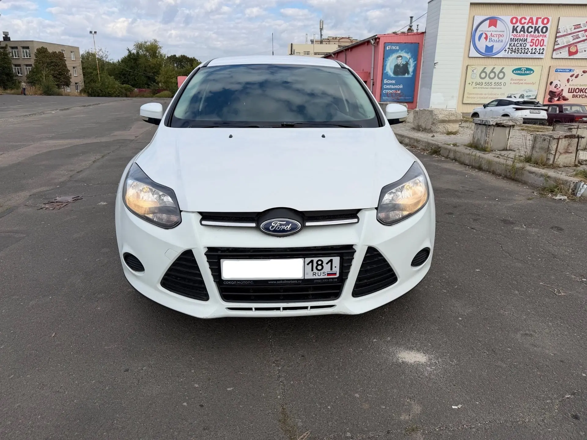 Ford Focus,Универсал 2012г. Атмосферный бензиновый двигатель 1.6 л,