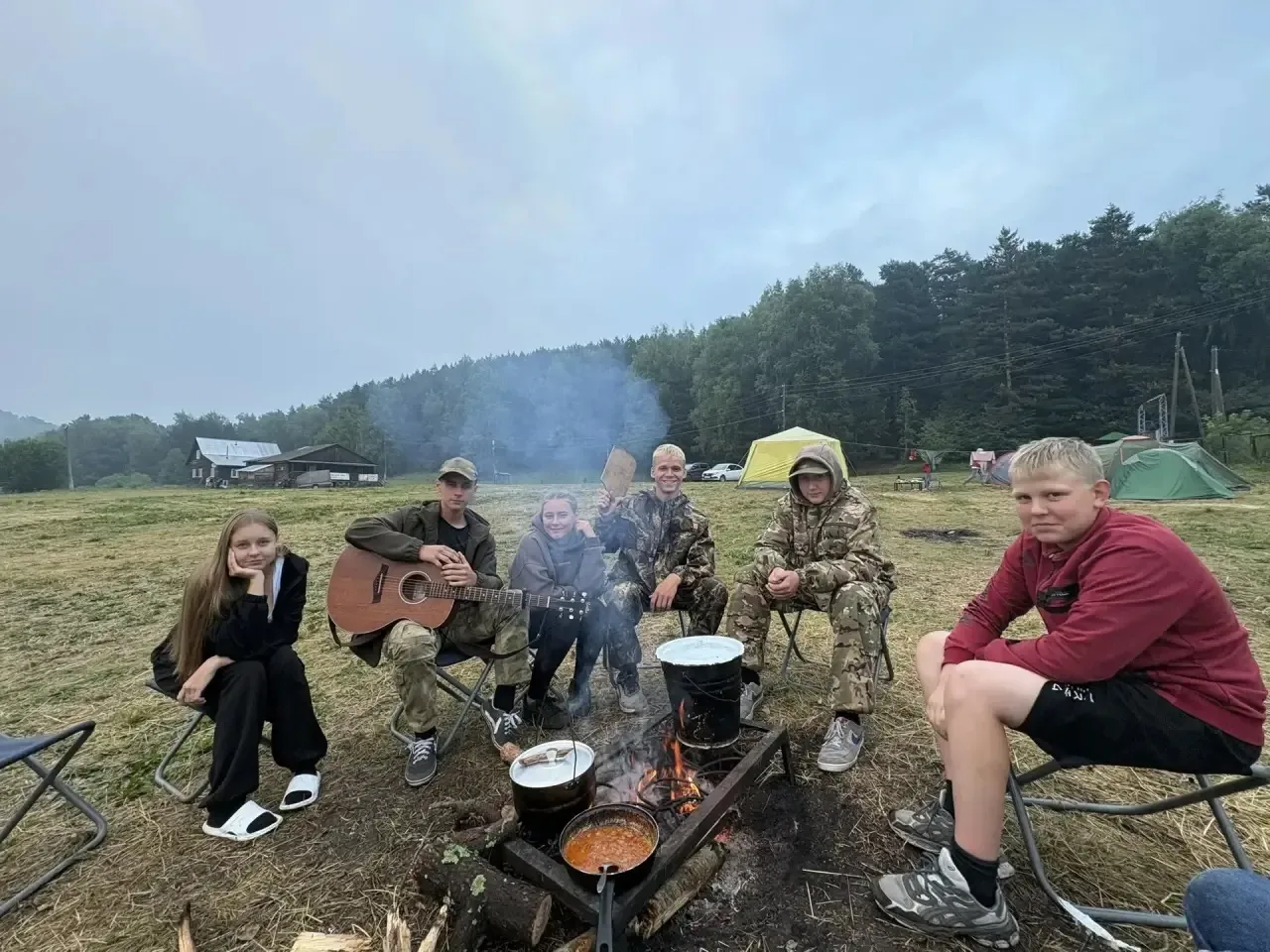 «Поход с директором»: хроники приключений! ⛵🌲
 
С 11 по 15 июля ученики нашей школы отправились в б