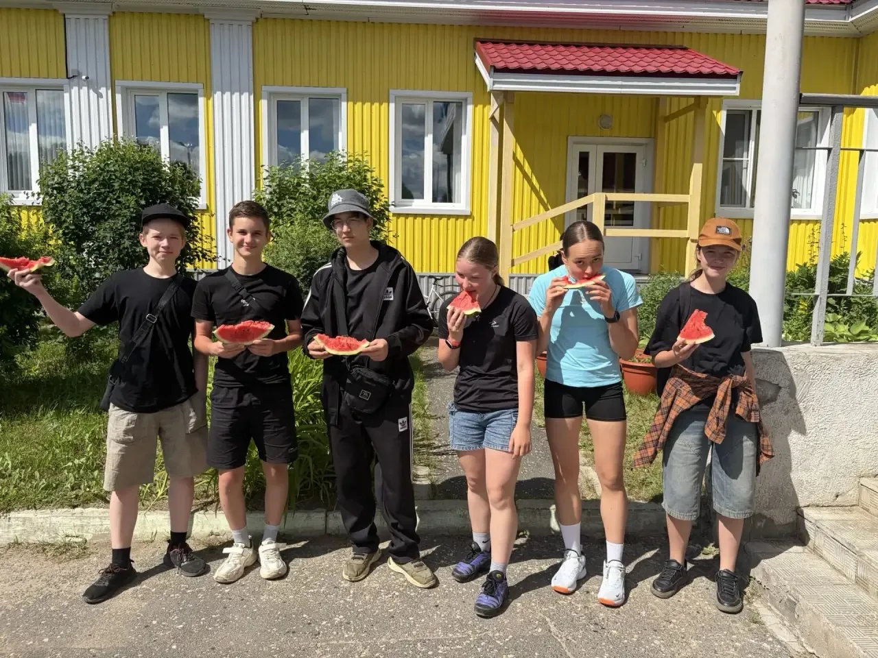☀️⛺️🚴🏼‍♂️ Сегодня команда ЛТО поучаствовала в районном мероприятии «День туриста» 
✅ Ребята заряди