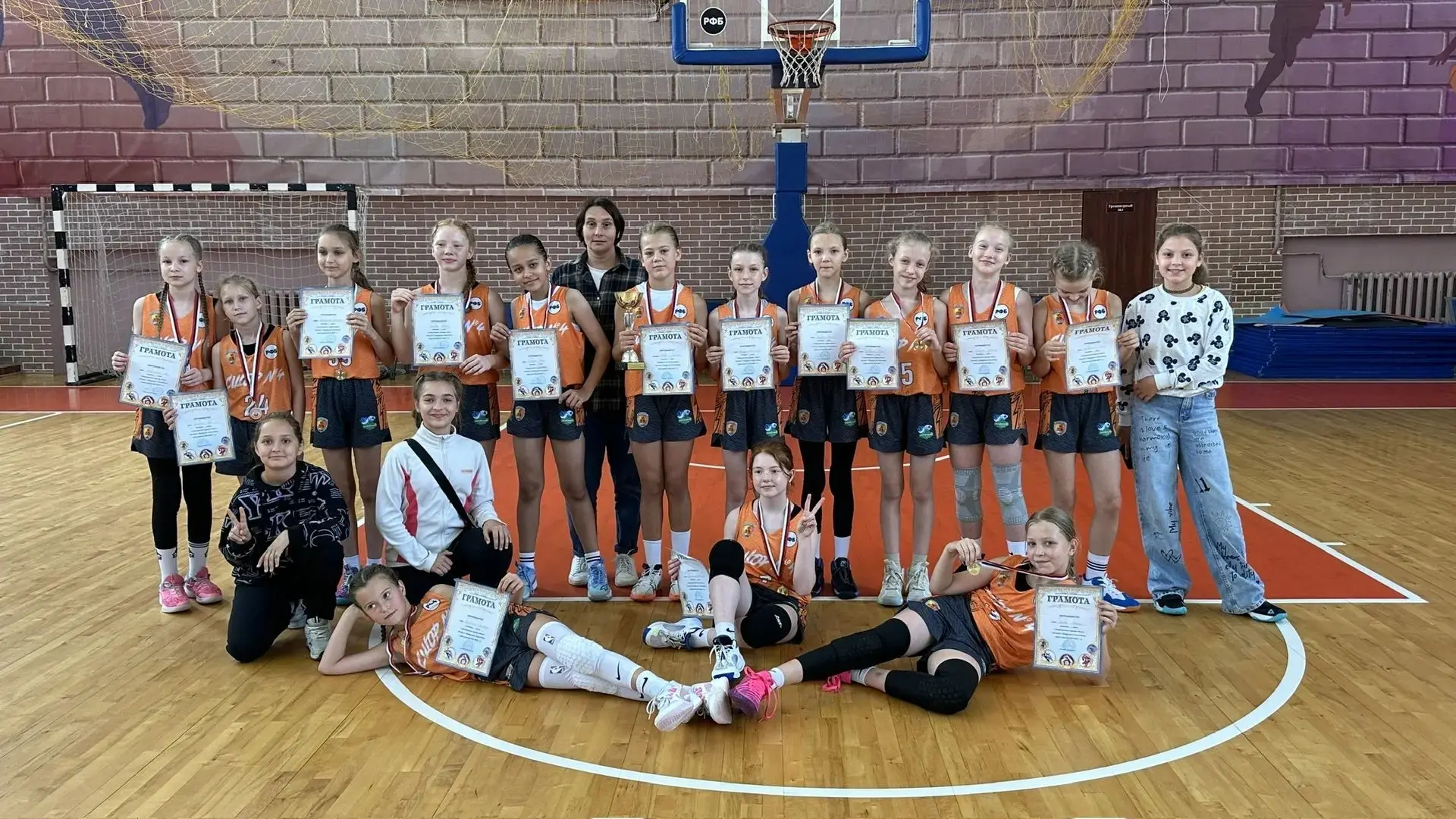 🏆 Команда СШОР-4 стала победительницей домашнего турнира памяти тренера Александра Лаз...