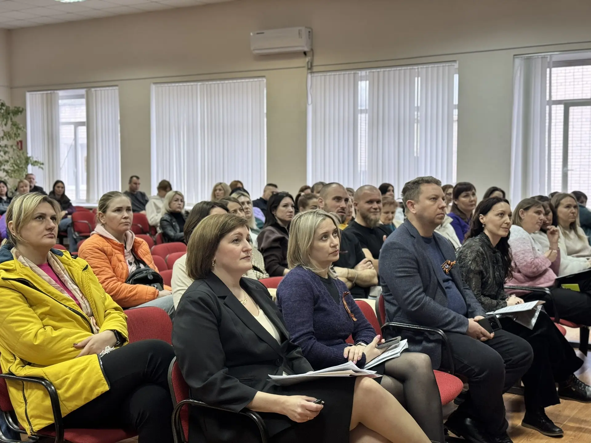 🗓️Вчера состоялось общешкольное родительское собрание.   В ходе встречи были озвучены важные вопросы