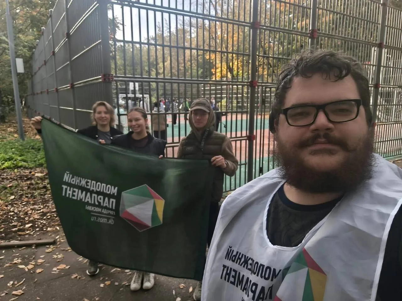 💪 В Академическом устроили фитнес для старшего поколения