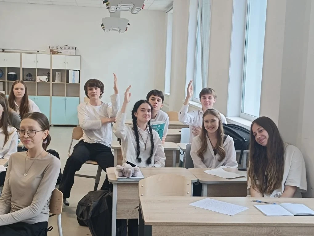 В школе завершилась декада 🇬🇧английского  языка 🇬🇧.  Ребята активно погрузились в изучение инглиша ч