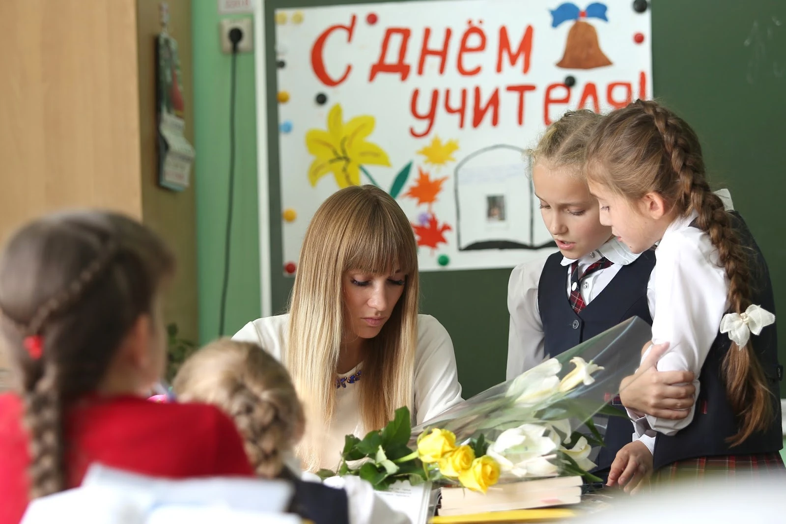 🏫 Что разрешено дарить учителю по закону?