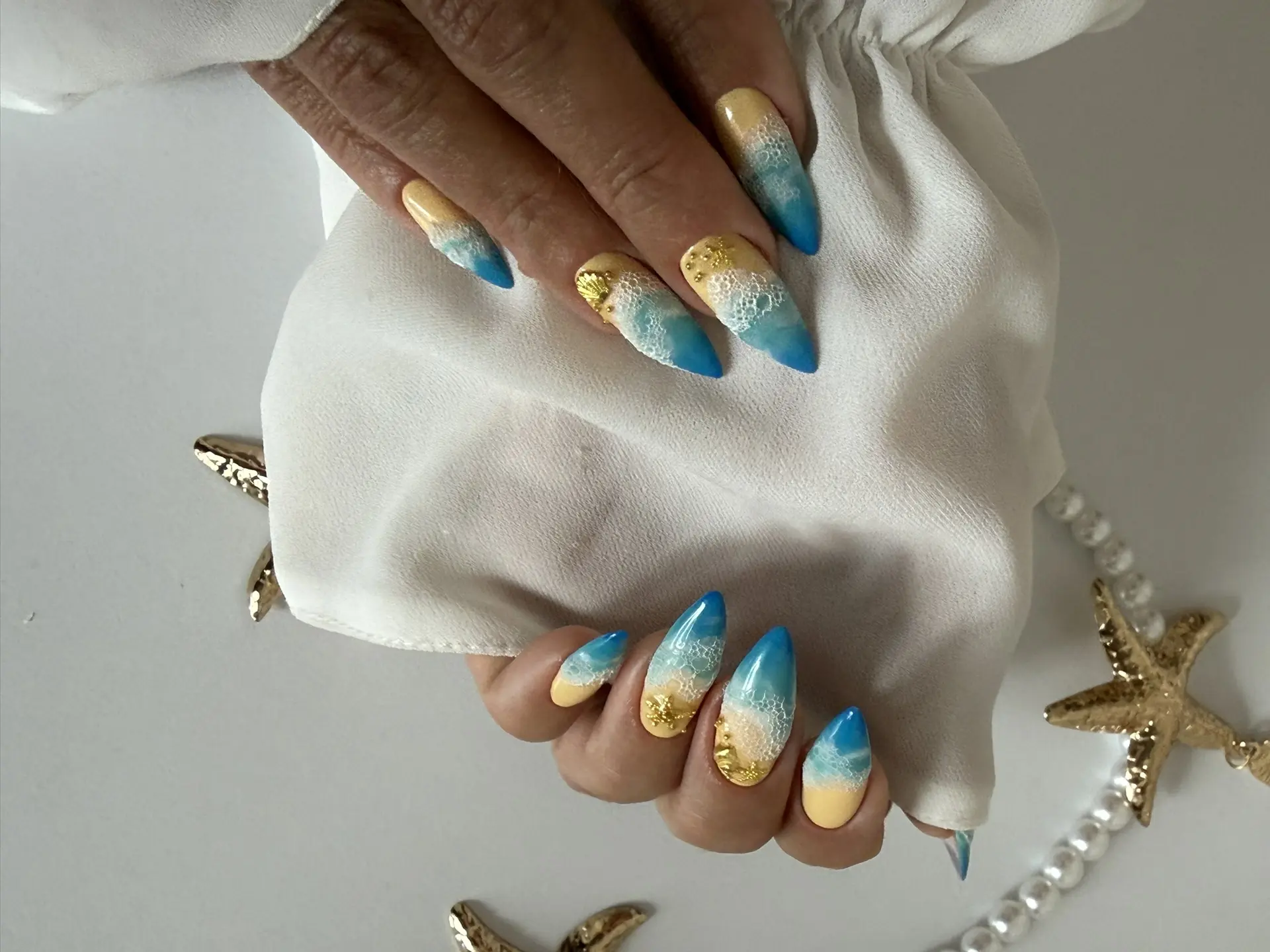🐚 Готовлюсь к пляжному отдыху в Китае 
🐠 Мой маникюр в стиле морской тематики