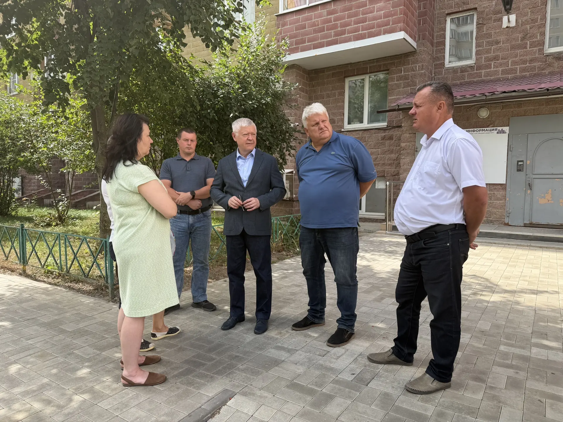 Вместе с главой Центрального округа Андреем Борисовым и коллегой из Курского городского...
